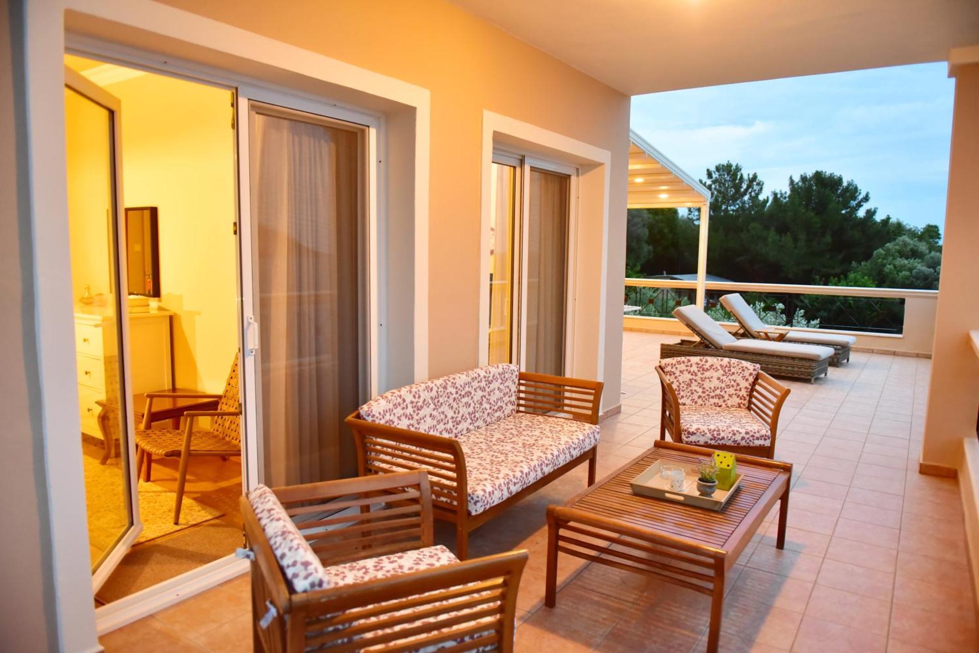 Palio Suites PalaiónTsiflíkion Exterior foto